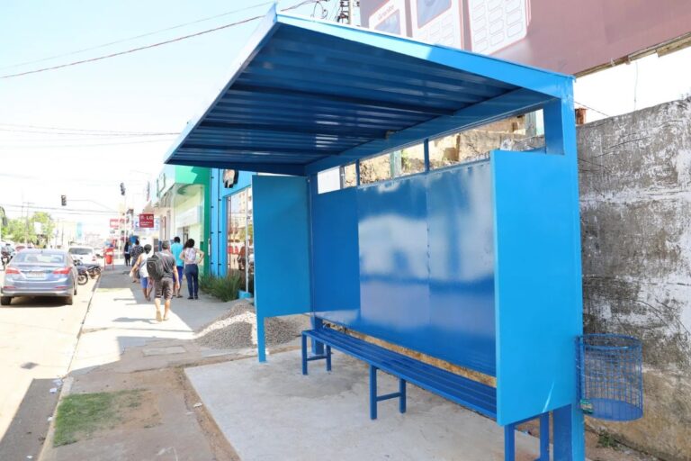 Capital amanhece sem transporte coletivo, com medo e insegurança em meio a onda de ataques